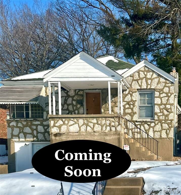 Property Photo:  6949 Claremore Drive  MO 63121 