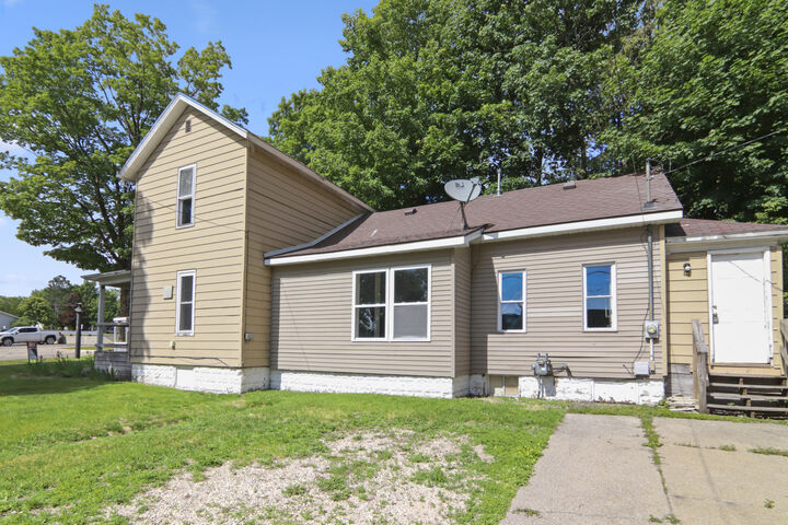 Property Photo:  112 Howard Street  MI 49601 