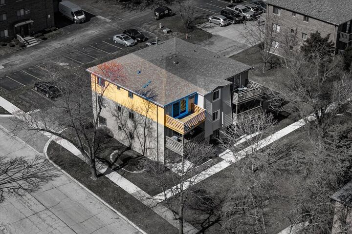 Property Photo:  708 W 65th Street 5  IL 60559 