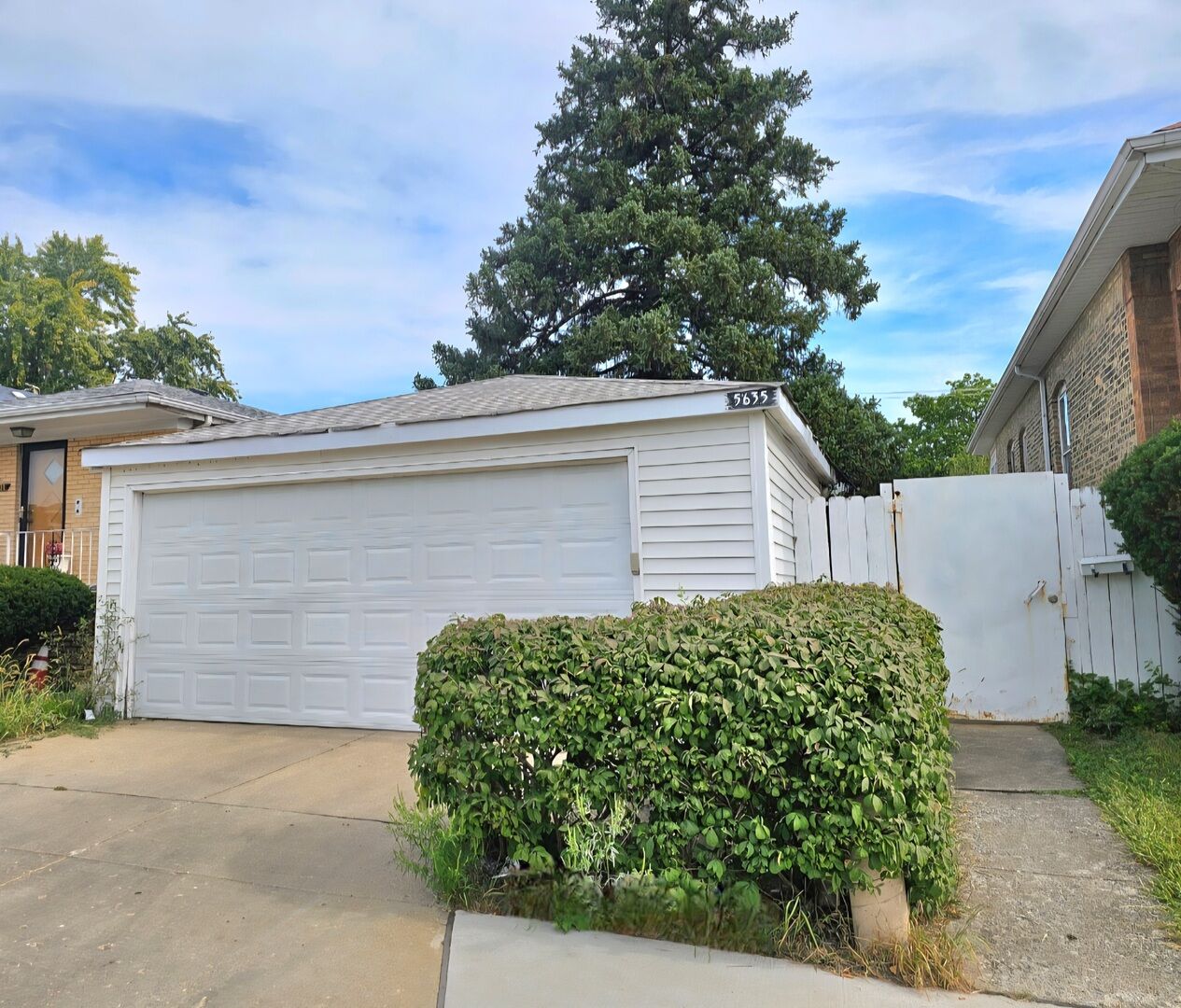 Property Photo:  5635 S California Avenue  IL 60629 