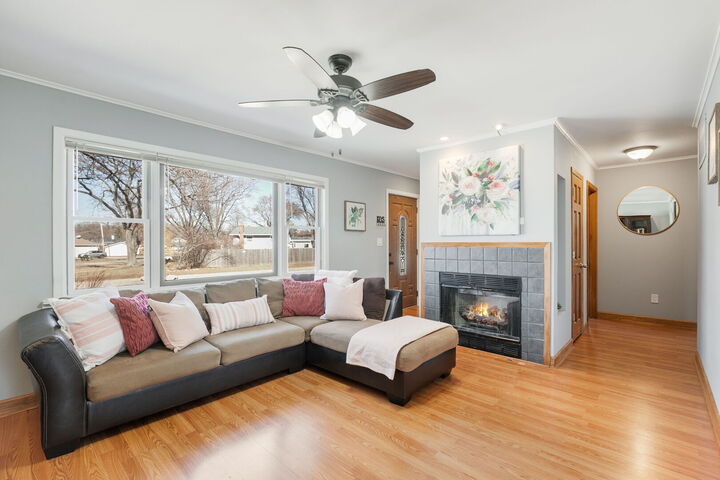 Property Photo:  417 Lawrence Avenue  IL 60030 