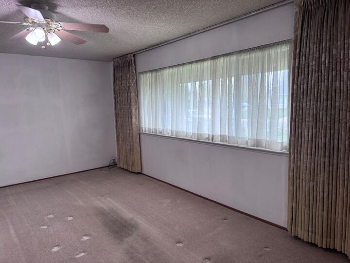 Property Photo:  4004 Wyalong Way  CA 95826 