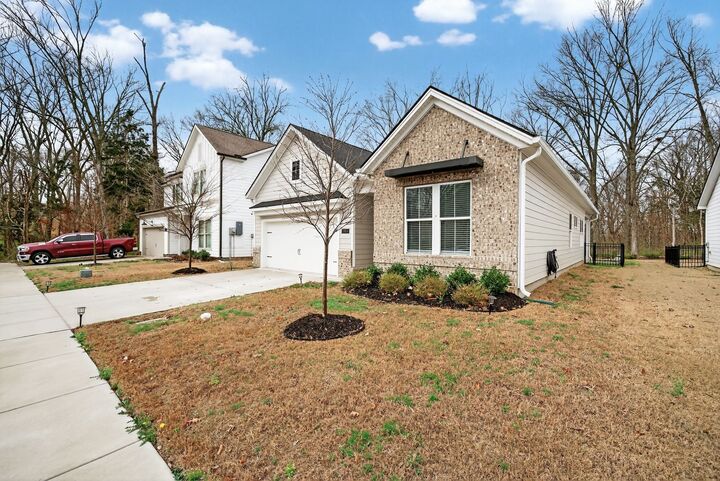 Property Photo:  2014 Crossings Creek Pl  TN 37013 