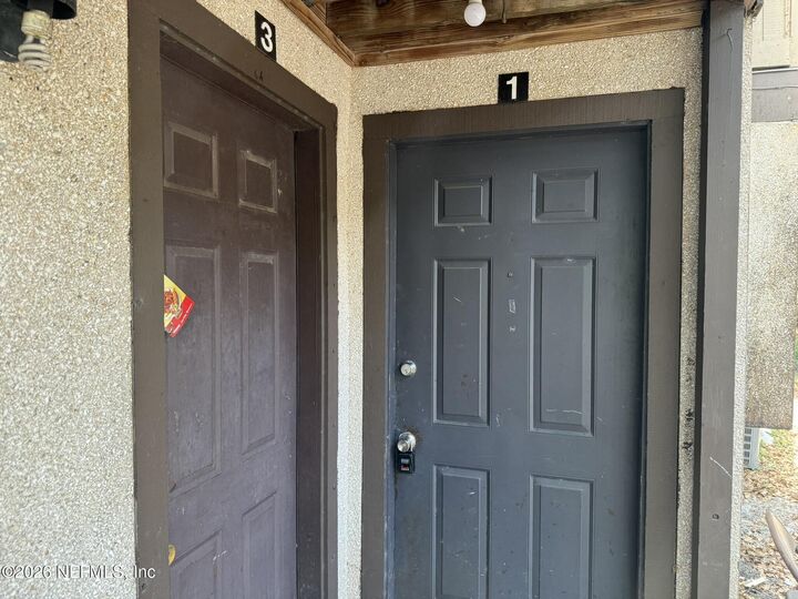 Property Photo:  5120 Westchase Court 1  FL 32210 