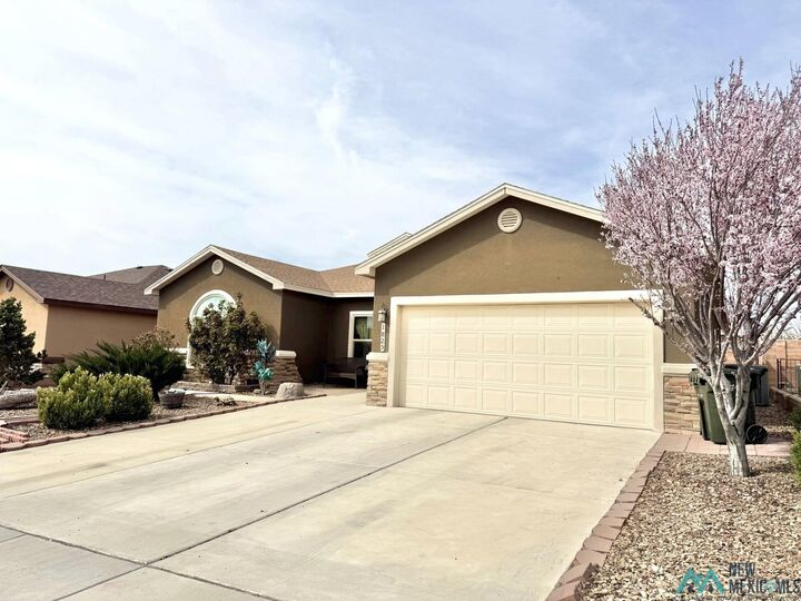Property Photo:  1825 Lanette Drive  NM 88220 