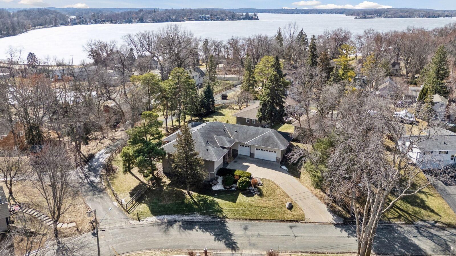 Property Photo:  5100 Glendale Road  MN 55364 