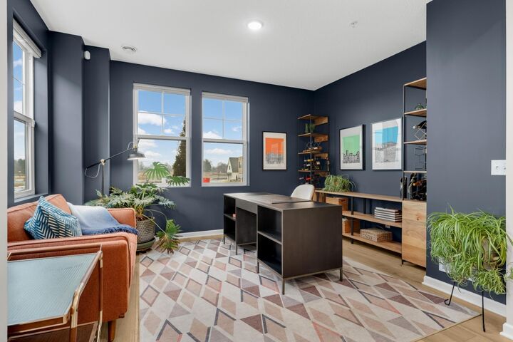 Property Photo:  905 Woodlawn Avenue G  MN 55116 