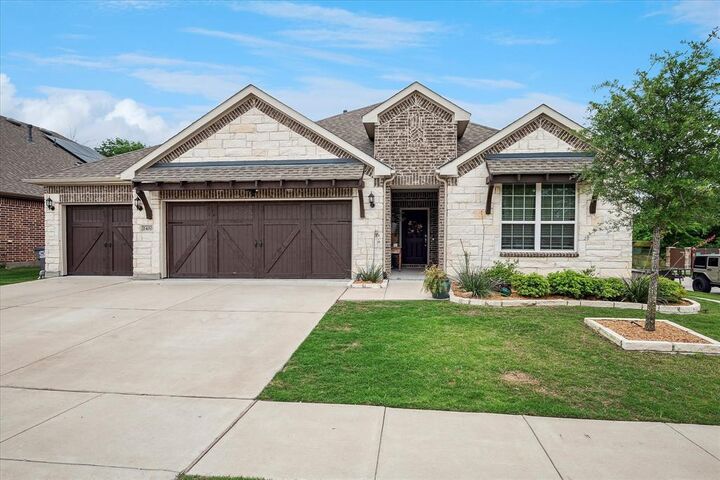 Property Photo: 2400 Richland Chambers Court TX 75098