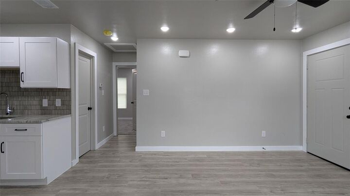 Property Photo:  2703 Marjorie Avenue  TX 75216 