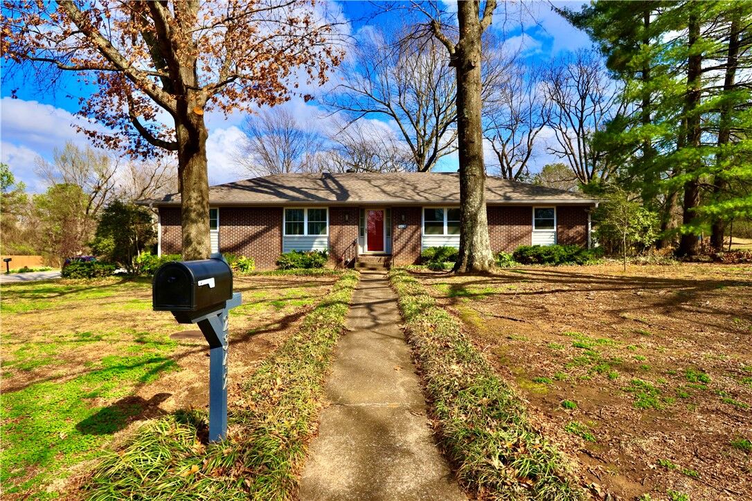 Property Photo:  2342 N Winwood Drive  AR 72703 