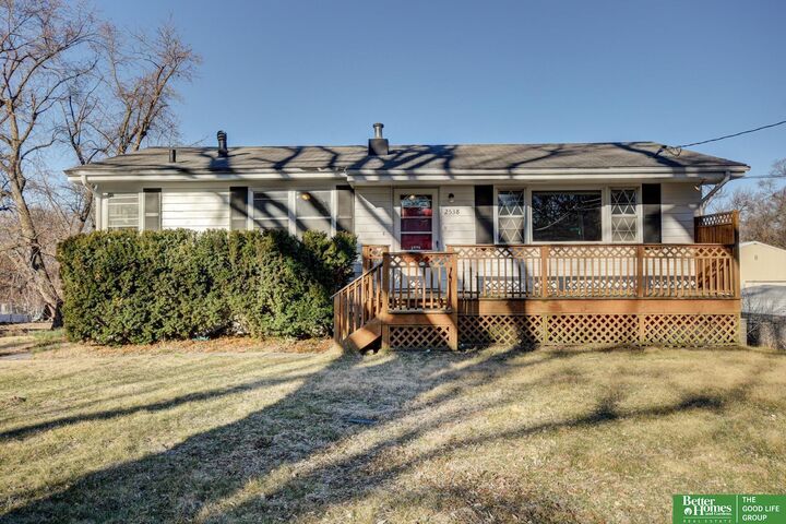 Property Photo:  2538 N 75 Street  NE 68134 