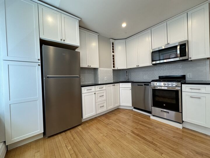 Property Photo:  33 Grove 2  MA 02114 