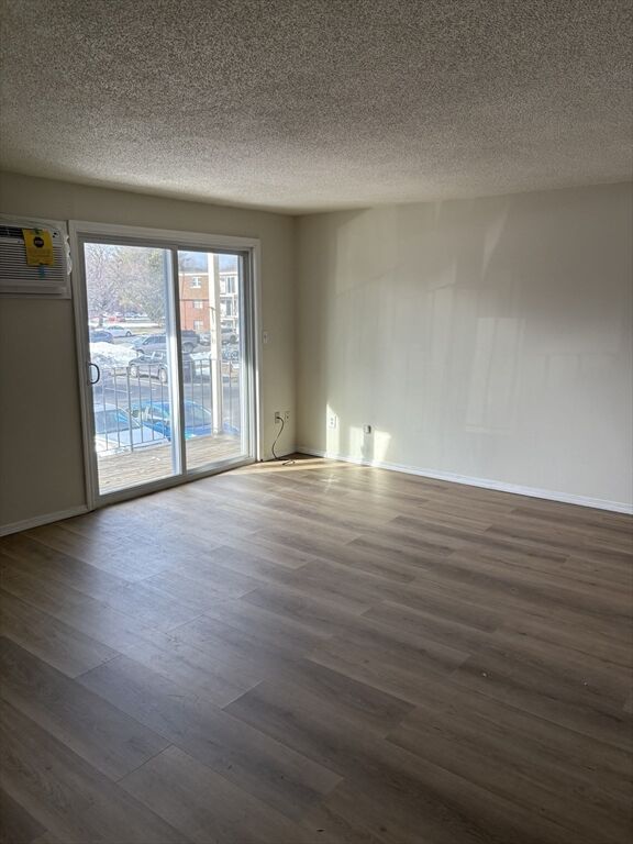 Property Photo:  80 Damon Rd 8201  MA 01060 