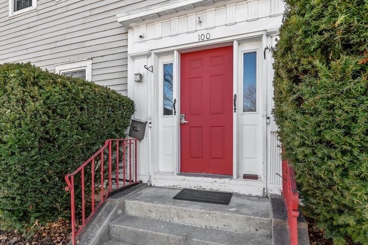 Property Photo:  100 Burncoat St  MA 01605 