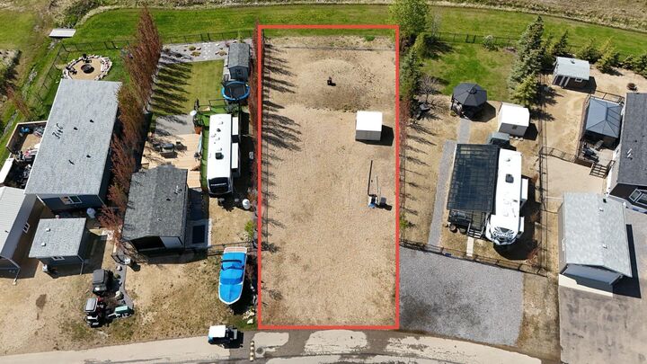 Property Photo: 10046 Township Road 422 Road 205 AB T4J 1V9