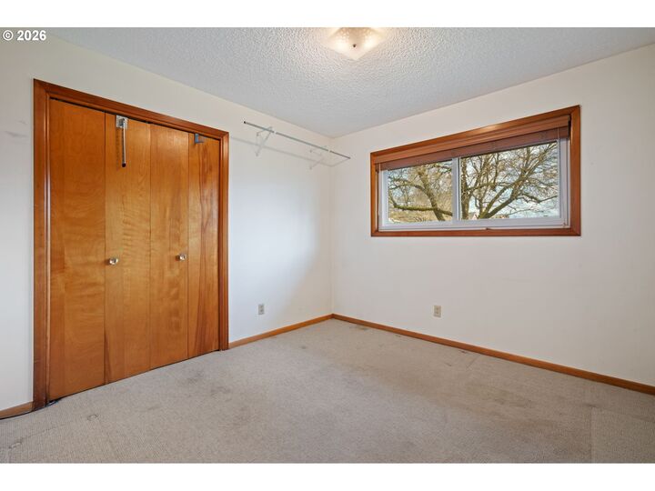 Property Photo:  235 9th St  WA 98671 