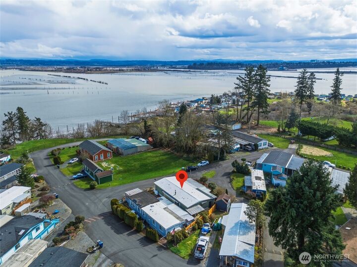 Property Photo: 4425 Meridian Avenue N 17 WA 98271