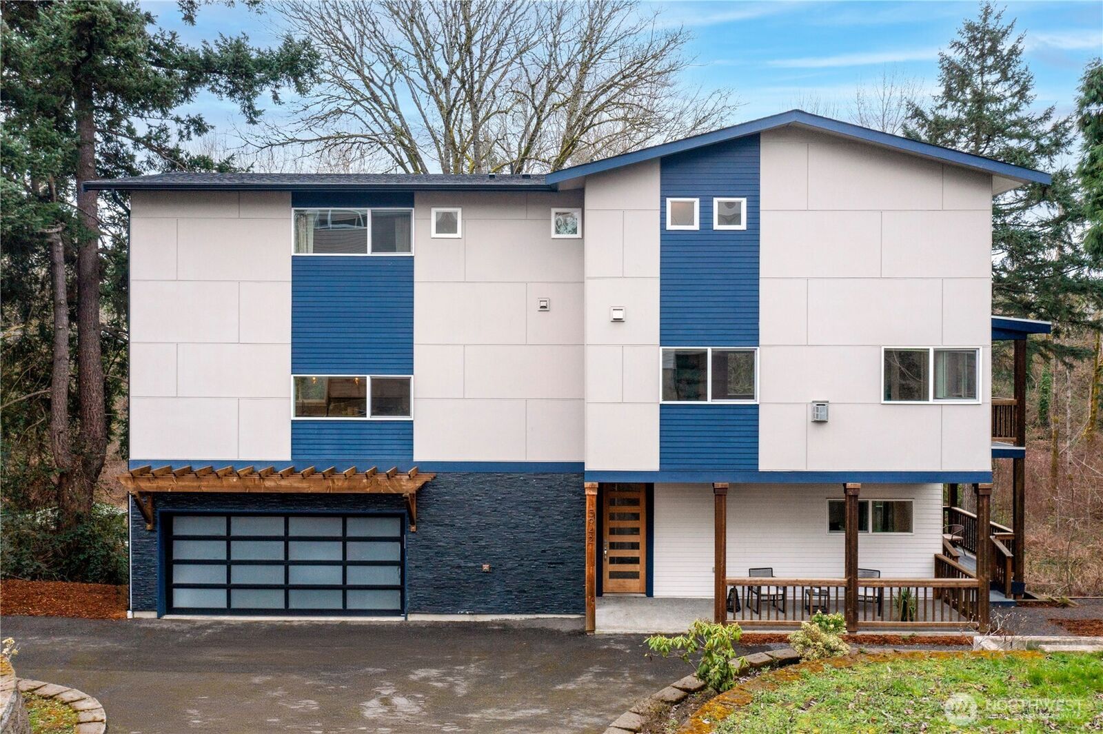 Property Photo: 5942 21st Avenue SW WA 98106