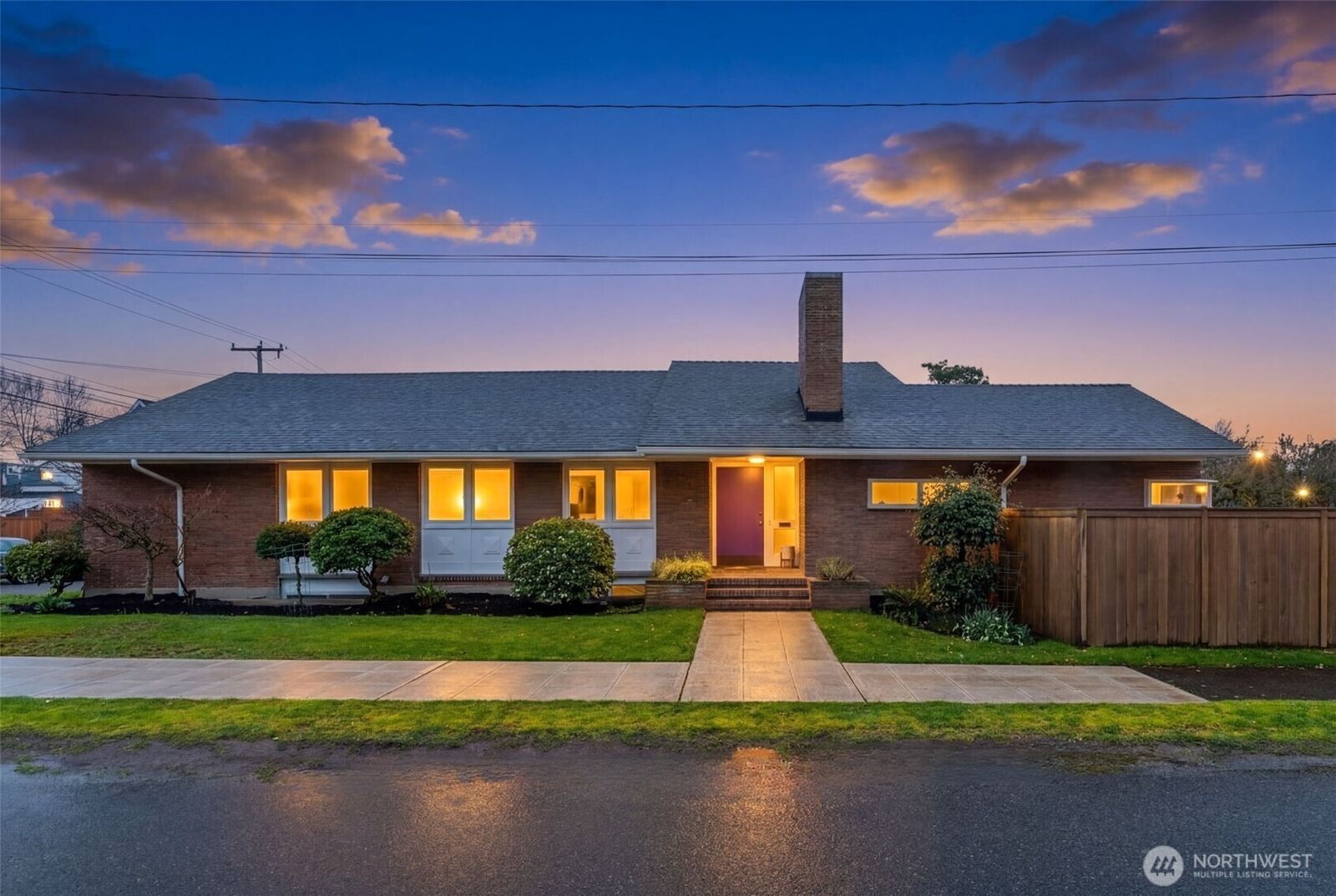 Property Photo:  3515 NE 42nd Street  WA 98105 