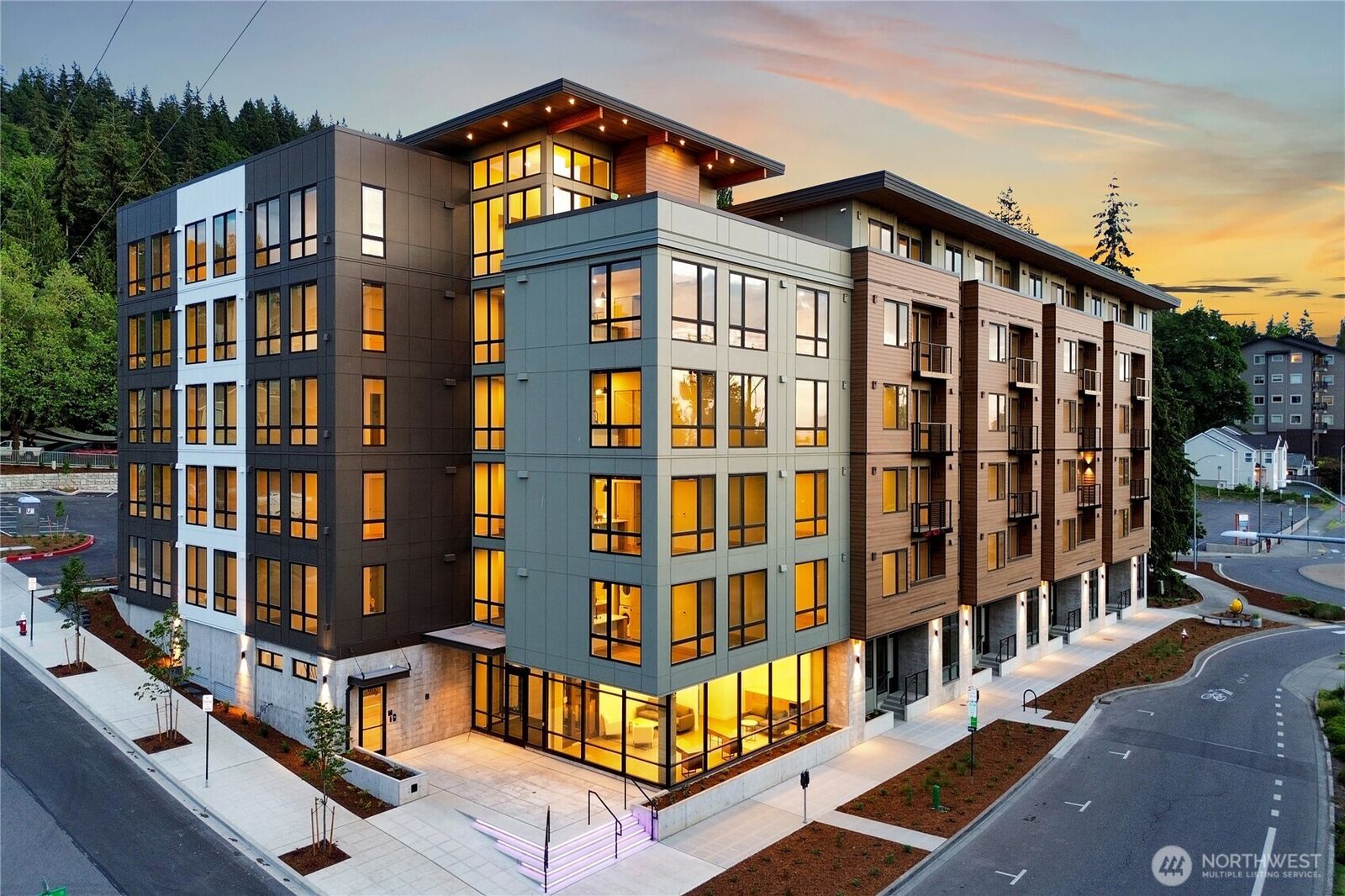Property Photo:  820 N State Street 513  WA 98225 