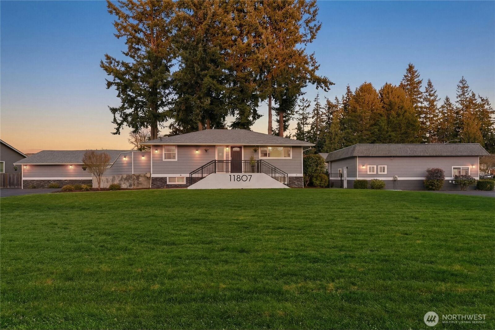 Property Photo:  11807  51st Avenue NE  WA 98271 