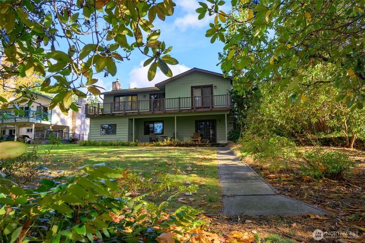 Property Photo: 2609 Vining Street WA 98226