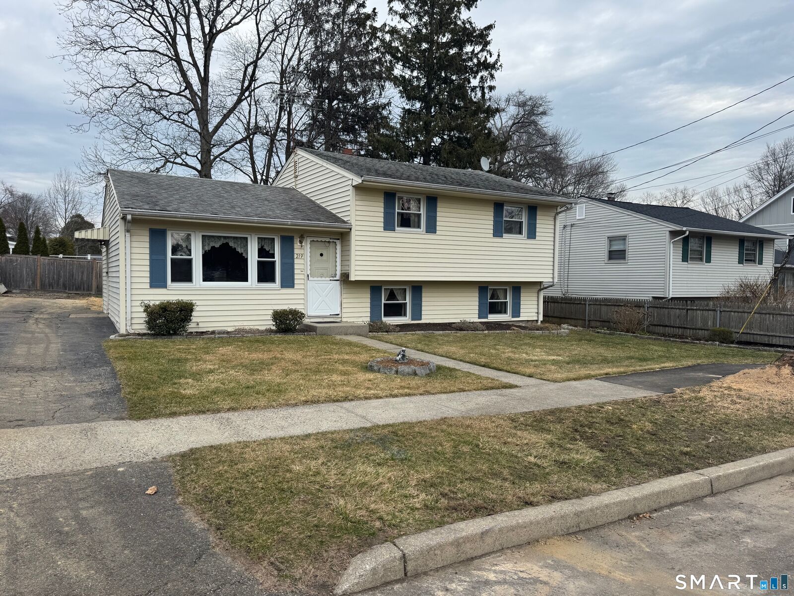 Property Photo:  219 Oakwood Drive  CT 06824 