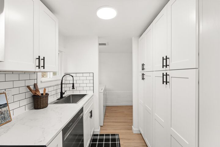 Property Photo:  617 S Farr Rd  WA 99206 