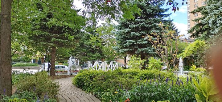 Property Photo:  125 Omni Drive 528  ON M1P 5A9 
