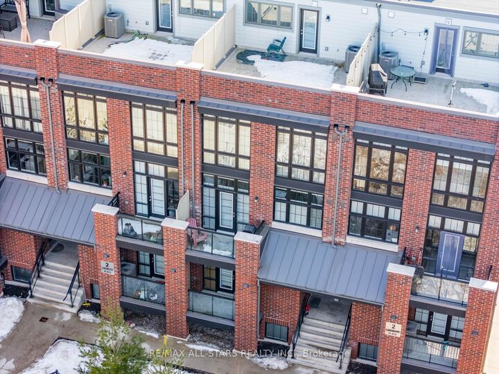 Property Photo: 2 Linsmore Place 302 ON L4A 4T4