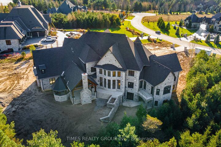 17 Edgewild Drive — photo 1