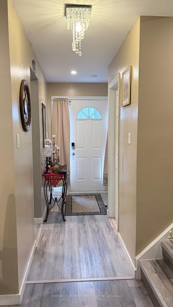 Property Photo:  498 Grey Street  ON N3S 7L4 