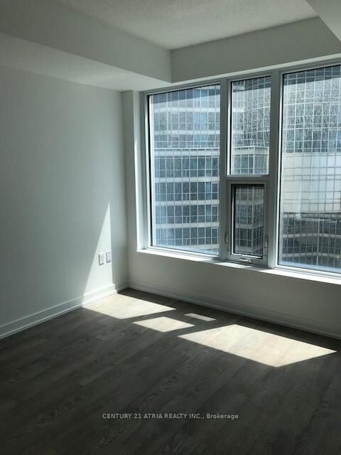 Photo de la propriété:  10 York Street 1409  ON M5J 0E1 