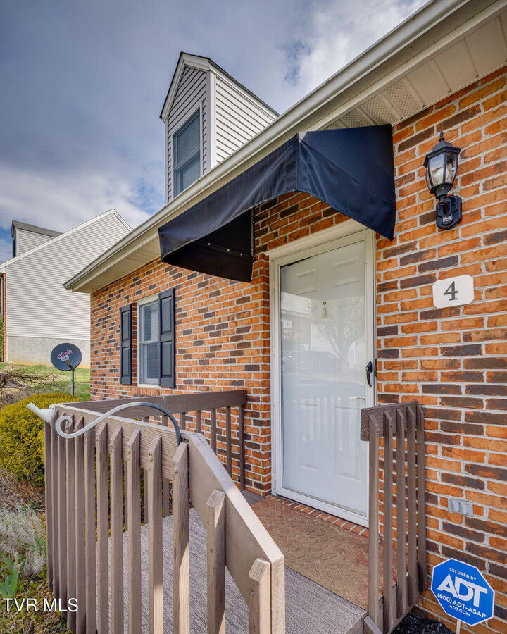 Property Photo: 2700 Indian Ridge Road 4 TN 37604