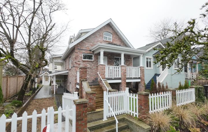 Property Photo: 1161 Keefer Street BC V6A 1Z2