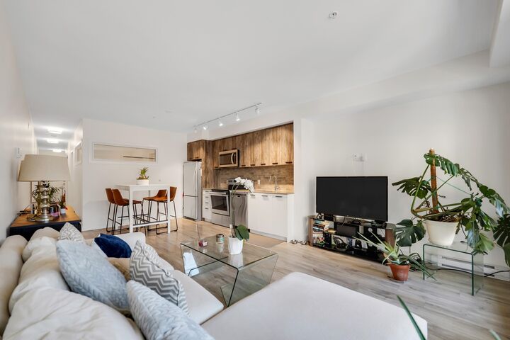 Property Photo: 38013 Third Avenue 305 BC V8B 0Z8