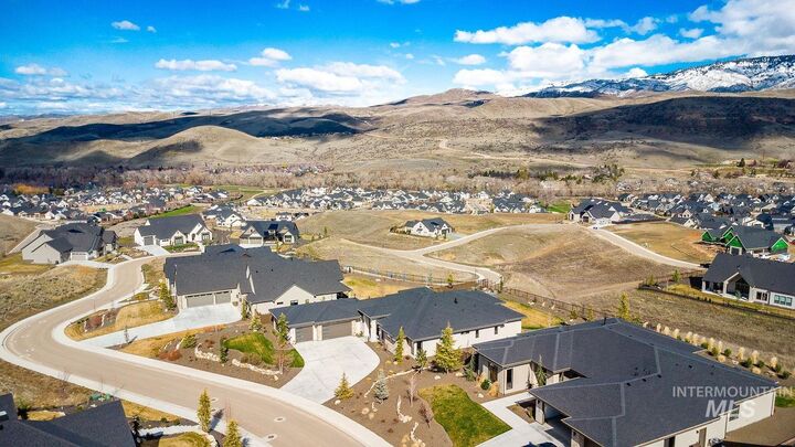 Property Photo:  11500 N 17th Way  ID 83714 