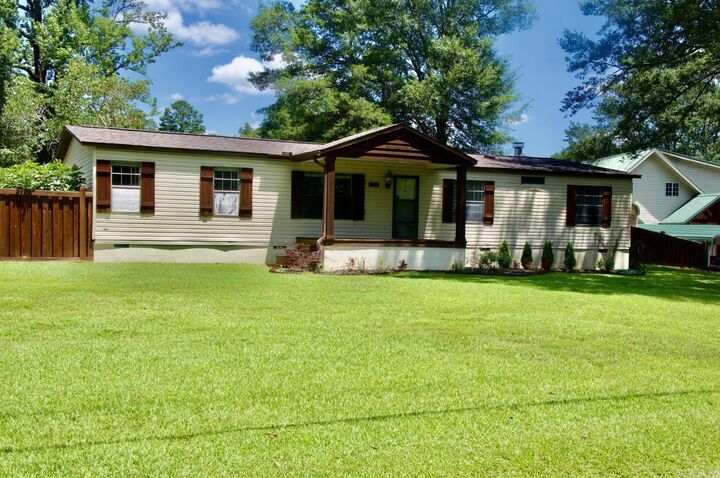Property Photo:  1516 Treasure Isle Rd  AR 71913 