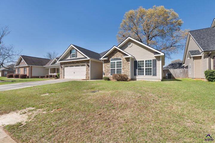 Property Photo:  602 Wooden Eagle Trail  GA 31047 