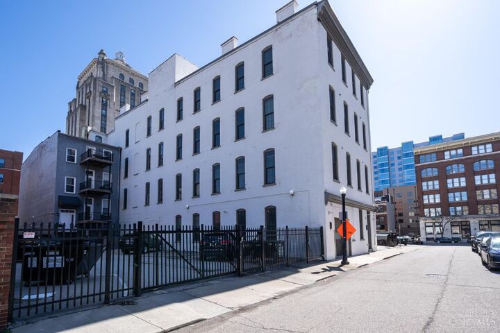 Property Photo:  813 Broadway Street  OH 45202 