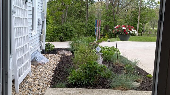 Property Photo: 571 Luther Place OH 44902