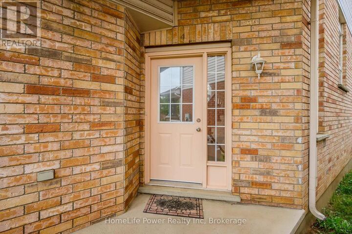 Property Photo:  4 Darling Crescent  ON N1L 1P9 