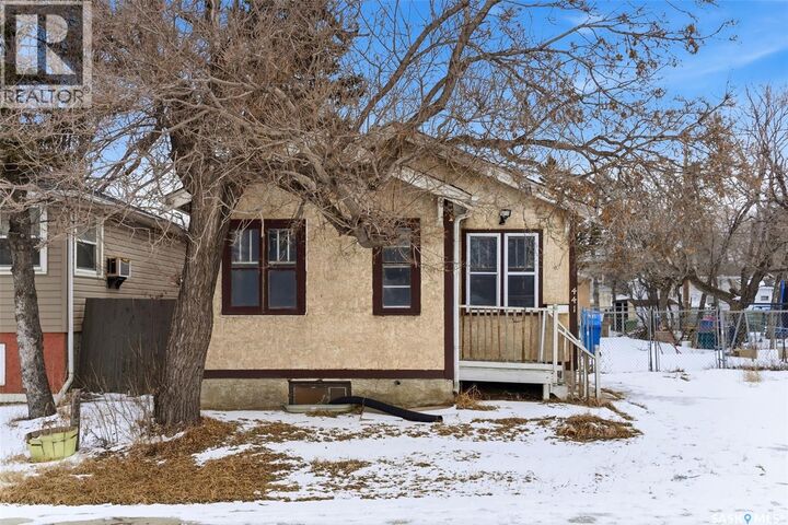 Property Photo: 441 Pasqua Street SK S4R 4M8