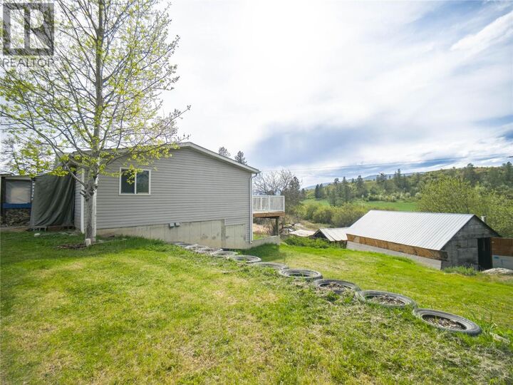 Property Photo: 327 97A Highway BC V0E 1B6