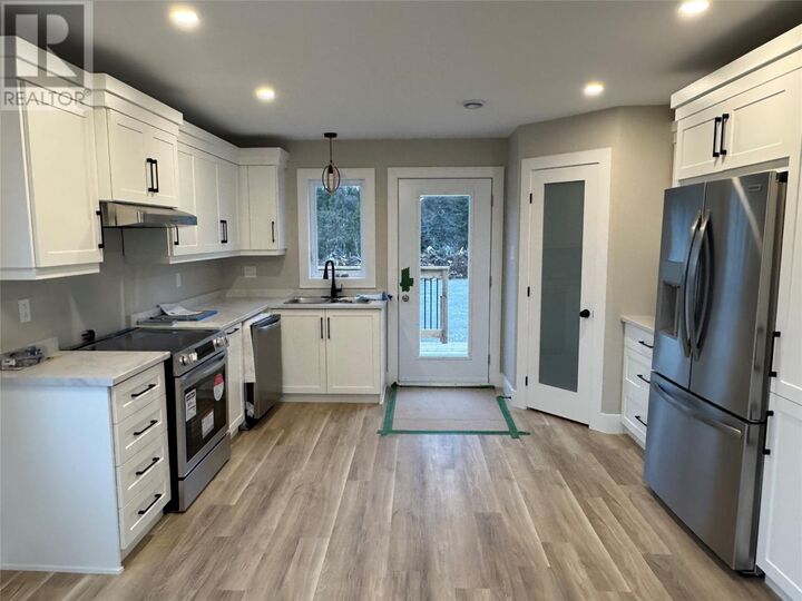 Photo de la propriété: 2 Spruce Grove Place NL A1K 1C8