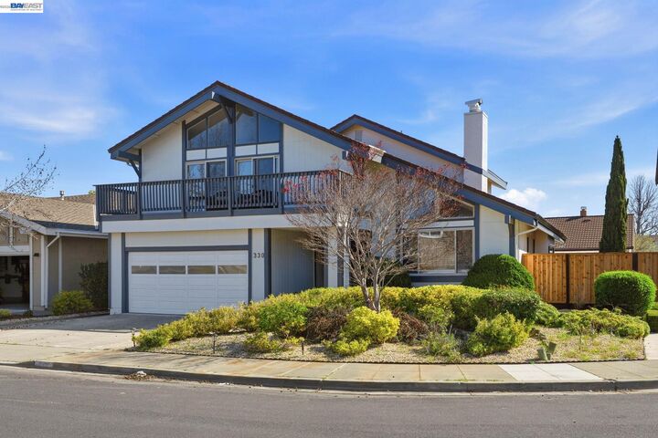 Property Photo:  330 Tampa Ct  CA 94404 