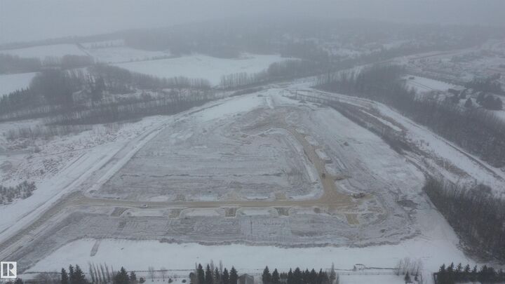 Property Photo:  26131 Twp Rd 532A  AB T7Y 1A1 