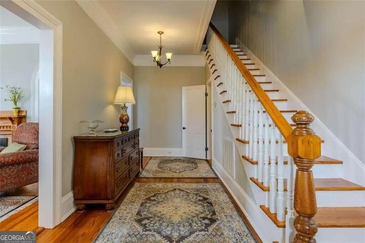 Property Photo: 204 E 5th Avenue GA 30161