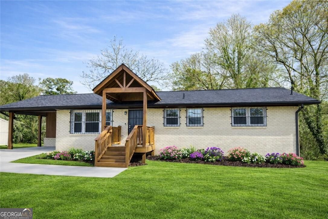 Property Photo:  2000 Fairburn Road SW  GA 30331 