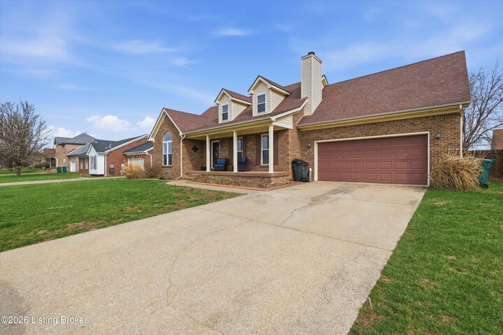 Property Photo:  484 Circle Valley Dr  KY 40229 